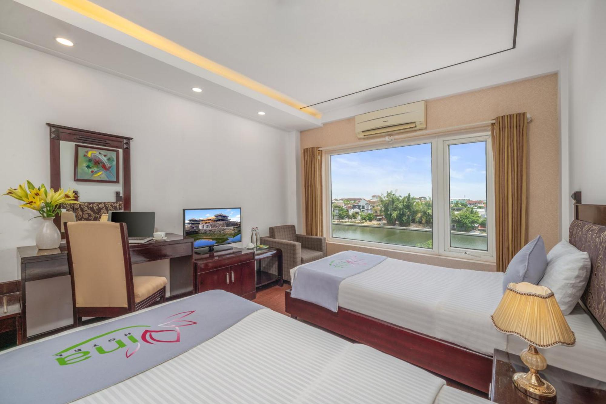 Vina Spa Hotel Hue Exterior photo