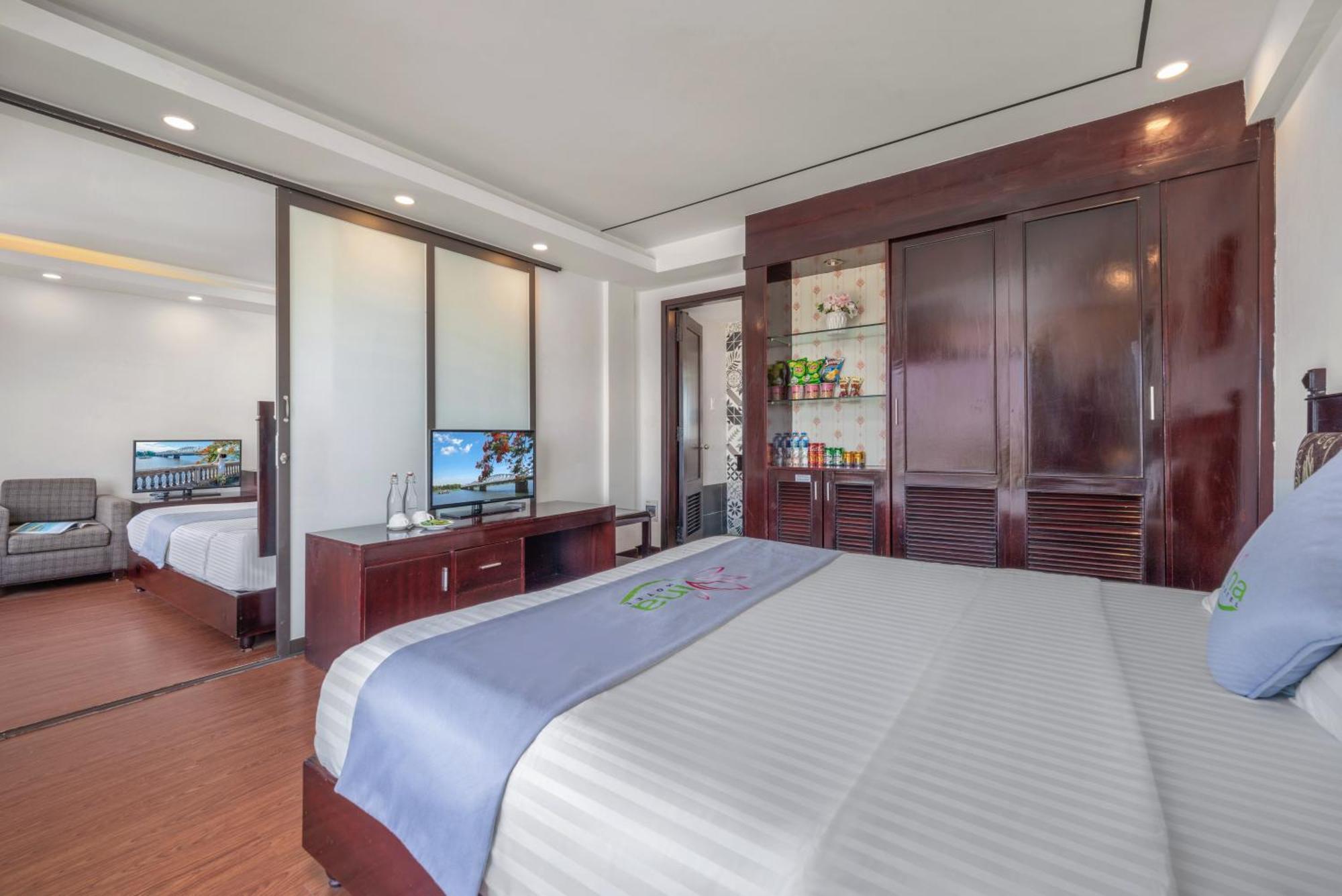 Vina Spa Hotel Hue Exterior photo