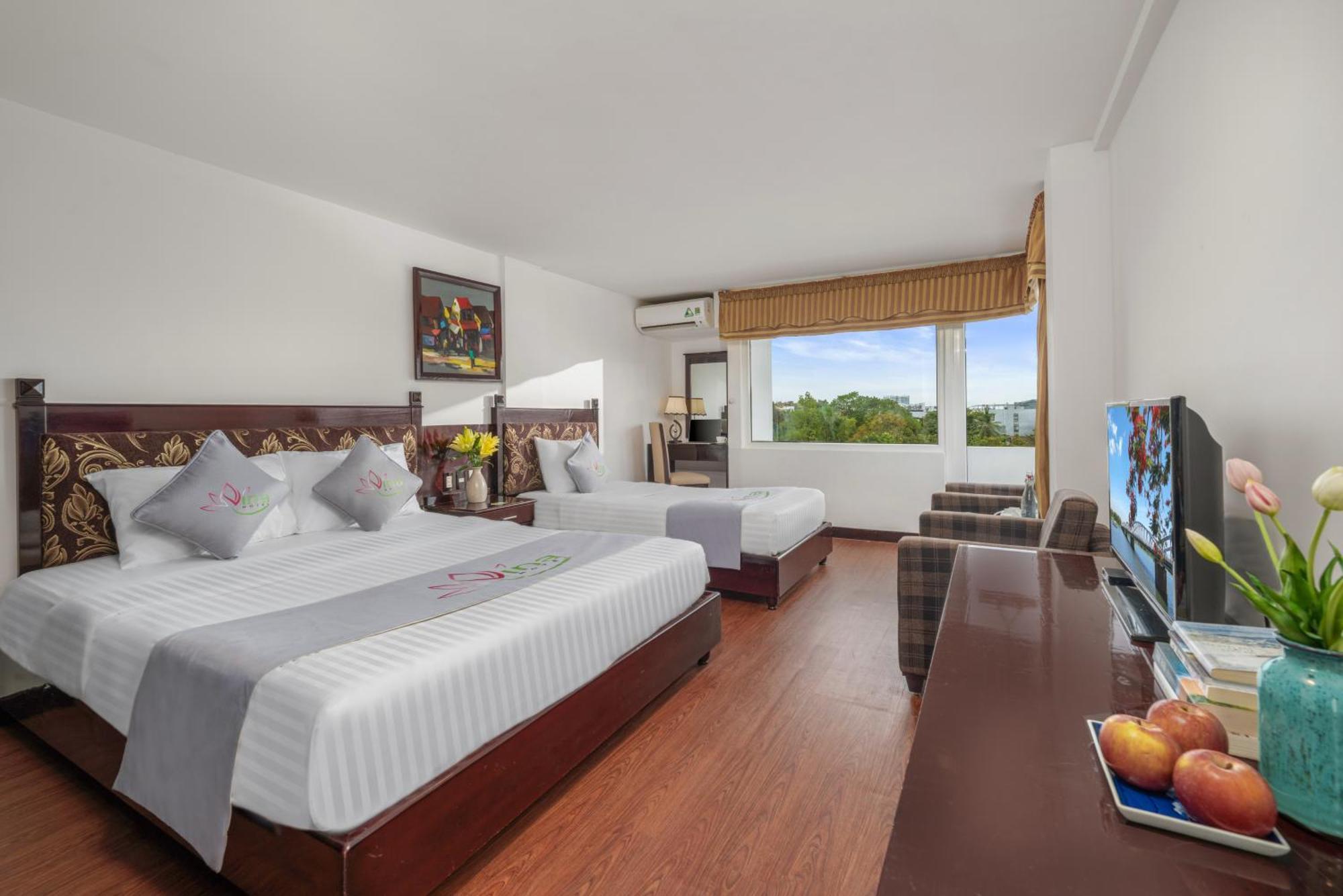 Vina Spa Hotel Hue Exterior photo